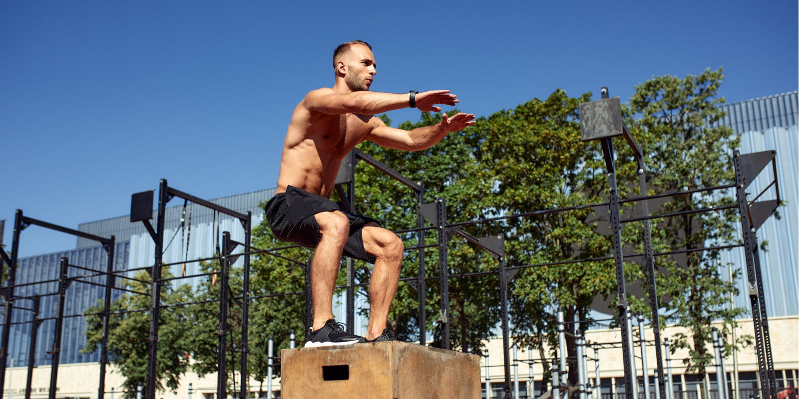 Man doing WOD 'CHAD 1000X' step ups